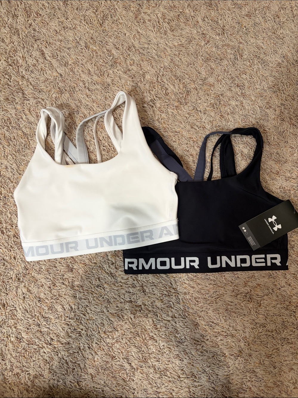 Under Armour Women's White & Black Strappy Sports Bra Set